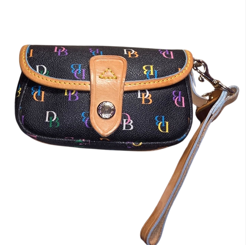 NWOT Dooney & Bourke Wristlet
